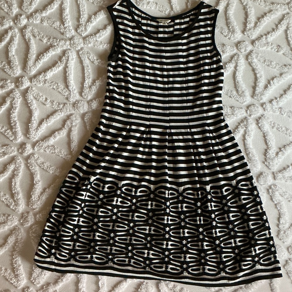 Max Studio Black and White Patterned Dress